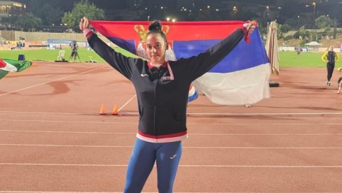 АДРИАНА ВИЛАГОШ СРЕБРНА: Сјајно отварање сезоне наше младе атлетичарке на Европском купу