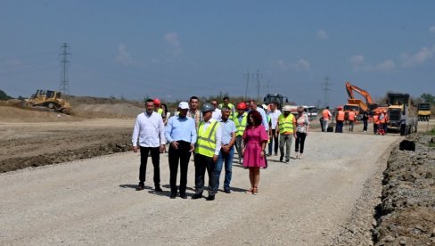 DO NOVOG BEOGRADA ZA 10 MINUTA: Počela izgradnja petlje u Jakovu, radovi do kraja godine