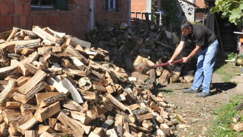 CENE OGREVA U SRBIJI: Pogledajte - koliko košta metar drveta, tona peleta, a kolika je cena uglja