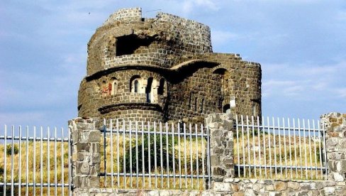 SKANDAL: Makedonci pokušali da izigraju dogovor o prisustvu stručnjaka iz Srbije probnom miniranju na Zebrnjaku kod spomenika Kumanovskoj bici