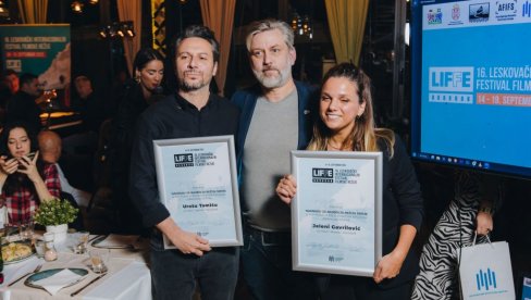PRIZNANJA ZA „PODRUČJE BEZ SIGNALA“ i „KLJUN“: Na festivalu filmske režije u Leskovcu dodeljene nagrade najboljim serijskim ostvarenjima