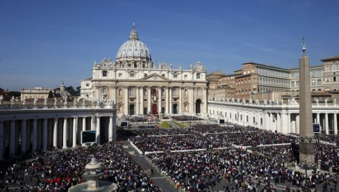 PIJE JE ĆUTKE POSMATRAO HOLOKAUST: Vatikan je znao šta se događa u Nemačkoj, Italiji i ustaškoj Hrvatskoj