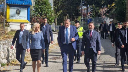 SVE JE OVO PRAVI CIRKUS! Dodik se pojavio pred sudom BiH u Sarajevu gde je kazao da ne razume optužnicu