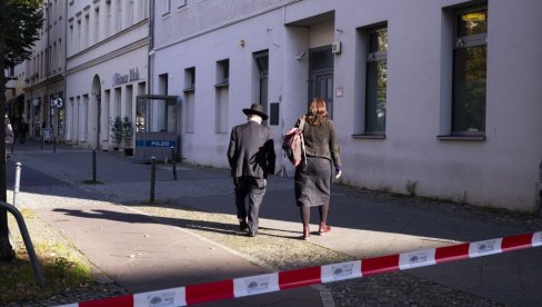 ИНЦИДЕНТ У БЕРЛИНУ: Бачени Молотовљеви коктели на синагогу