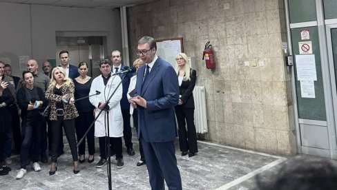 HISTERIČAN PRISTUP SVEMU, NE VERUJETE KAKVE LUDOSTI ČITATE: Vučić na pitanje Novosti o sramnim napadima Kurtija