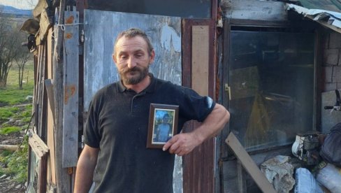 MALTRETIRALI SU MI SINA, ZATO SE OBESIO: Otac dečaka koji se ubio kod Sjenice optužuje prosvetare (FOTO)