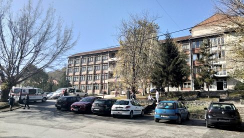 LEKOVI IZ SRBIJE STIGLI NA KIM: Posle dve godine i tri meseca agonije, medikamenti dopremljeni u KBC u Kosovskoj Mitrovici