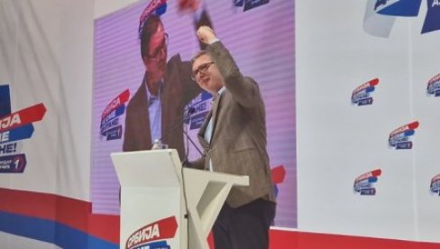 PREDSEDNIK PORUČIO OPOZICIJI: Tada su proglasili nezavisno KiM, a za vreme Vučića je 28 povuklo priznanje