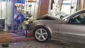 „MERCEDESOM“ PROBIO IZLOG, TROJE POVREĐENO: Dramatična saobraćajna nesreća u Kikindi (FOTO)