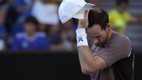 КАД ДОЂЕ ВРЕМЕ, ВРАЋАМ СЕ: Енди Мари и поред нове повреде не одустаје од тениса