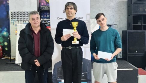 MEMORIJAL „ALEKSANDAR ACA STOJANOVIĆ“: Pobednik šahovskog turnira Rus Dvališvili (FOTO)