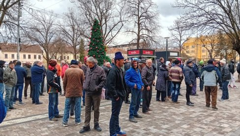 PROTEST MEŠTANA KURŠUMLIJSKIH SELA: Uz administrativnu liniju sa Kosovom i Metohijom zbog svakodnevnih upada naoružanih Albanaca