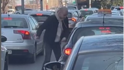 DRAMA U CENTRU BEOGRADA: Muškarac oštrim predmetom pomahnitalo udara automobil, a onda su izašli momak i devojka (VIDEO)