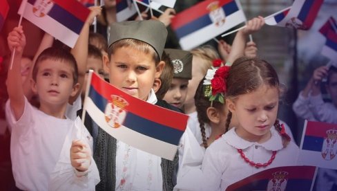 ЖИВЕЛА СРБИЈА! Вучић грађанима честитао Дан државности (ФОТО)