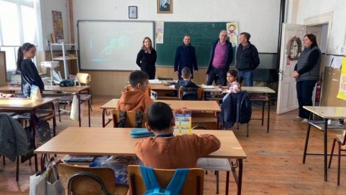 ДИМ И ПЕПЕО ПРОШЛОСТ: Ученици у мачванском Раденковићу добили најсавременије грејање у школи