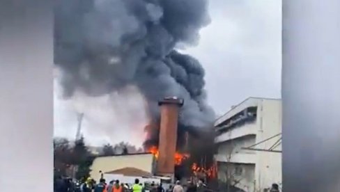CRNI DIM PREKRIO NEBO: Prvi snimci požara iz Istanbula, gori na univerzitetu (VIDEO)