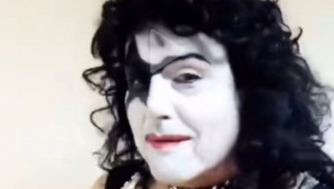 SADA JE VIĐENO SVE: Ovakvog Dragana Kojića Kebu, kao pevača Kiss-a, nikada ne biste prepoznali (FOTO/VIDEO)