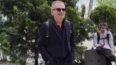 SKANDALOZNO PONAŠANJE: Profesor Filozofskog fakulteta u Novom Sadu prostački vređao novinarku (VIDEO)