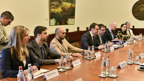 ČINE SVE DA PROTERAJU SRBE SA KIM: Petković razgovarao sa predstavnicima zemalja Kvinte i šefom Delegacije EU