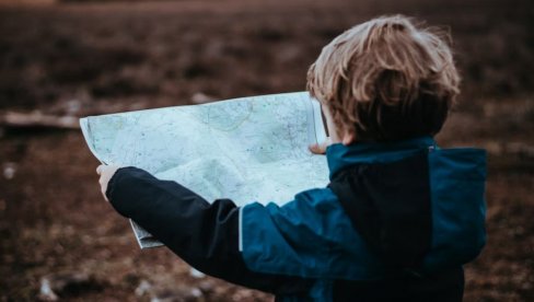 ВАЖНЕ ИНФОРМАЦИЈЕ ЗА СВЕ РОДИТЕЉЕ: Ево шта све треба да знате о путовању деце у иностранство