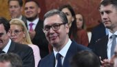 PRED NAMA SU VELIKI I TEŠKI ZADACI: Predsednik Vučić čestitao novim ministrima Vlade Srbije (FOTO)